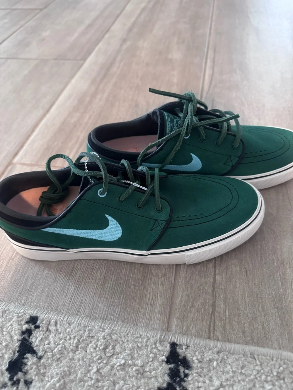 Nike SB Zoom Janoski OG+ in Gorge Green/Copa-Action Blue